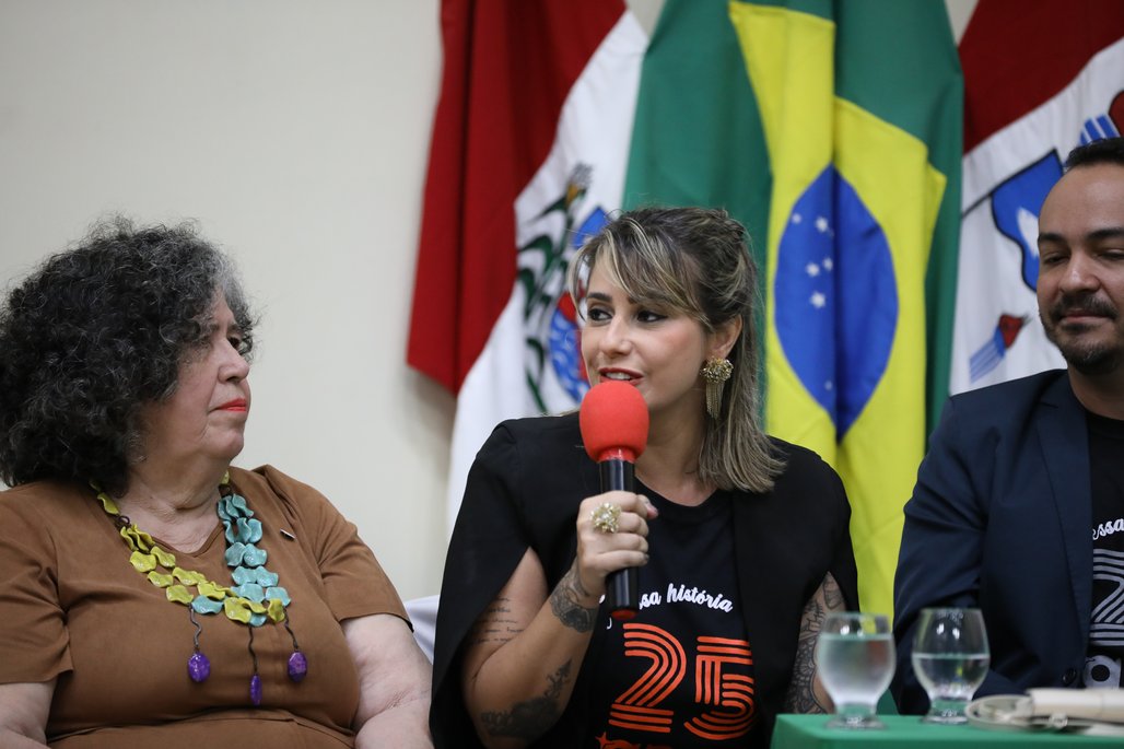 25 anos Curso Farmácia