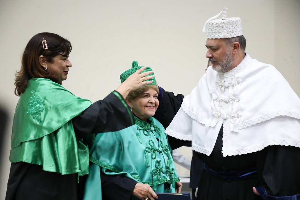 Solenidade de Honoris Causa da reitora Ana Dayse