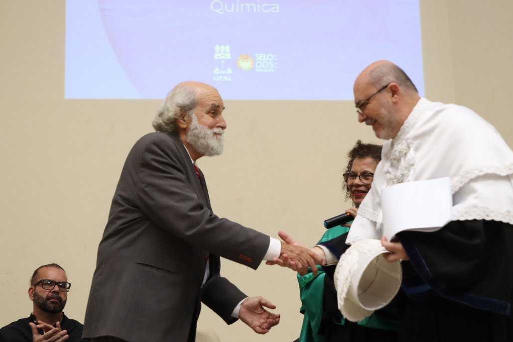 Solenidade Título Professor Emérito Instituto de Física e Química