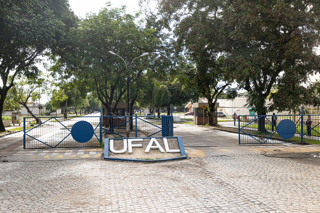 Campus A C Simões