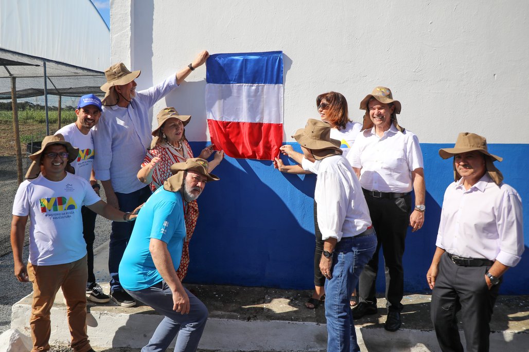 Visita do Ministro André de Paula (Pesca e Aquicultura) ao CECA