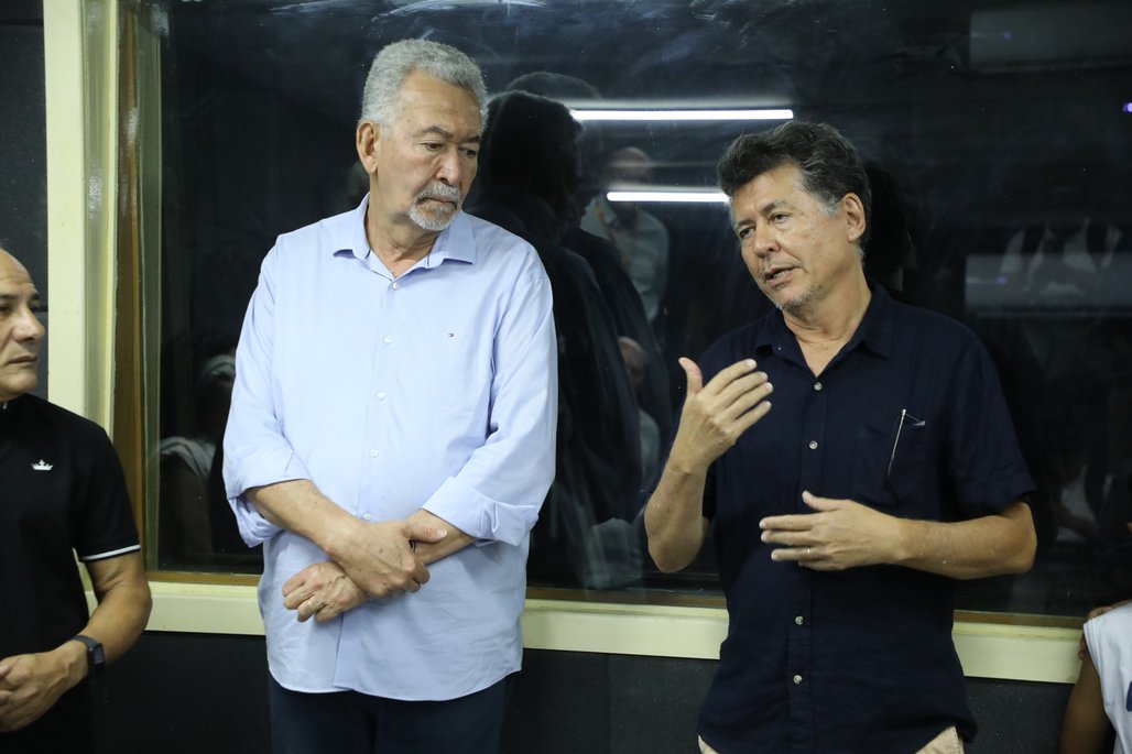 Entrega de equipamentos e laboratórios para COS e ICBS