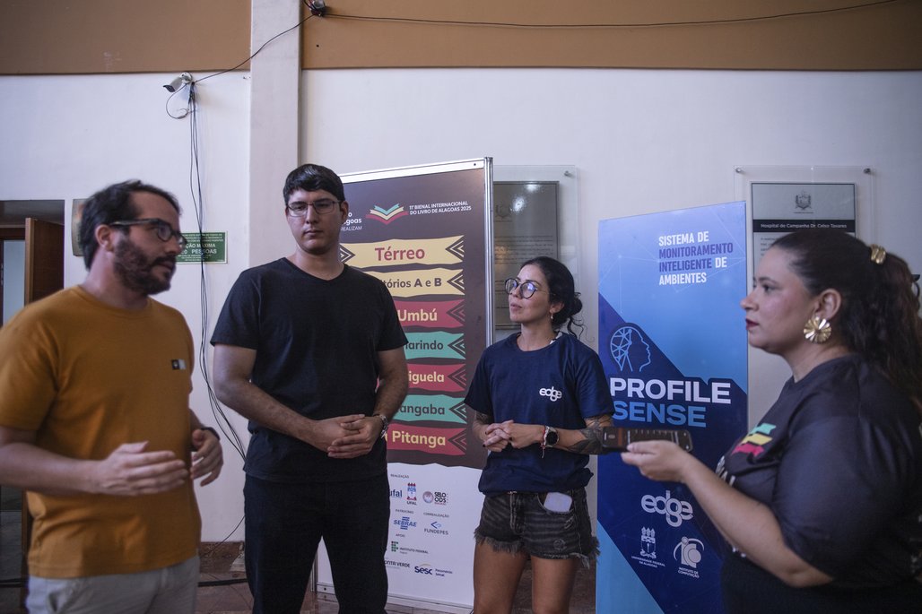 Bienal do Livro de lagoas 2025 \u002D dia 31/10 Adriano arantos