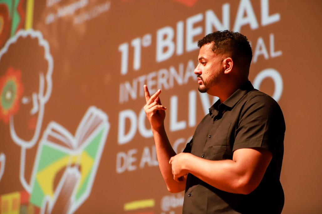 Bienal do Livro de lagoas 2025 \u002D dia 2 \u002D 01/11