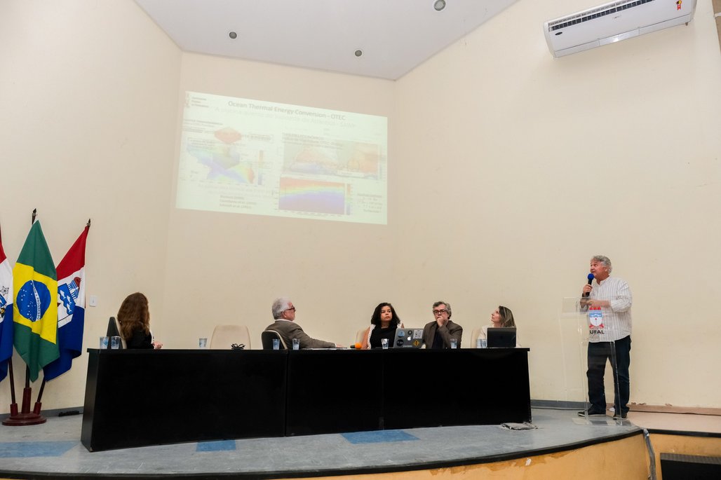 Ufal sedia diplomação de novos afiliados da Academia Brasileira de Ciências