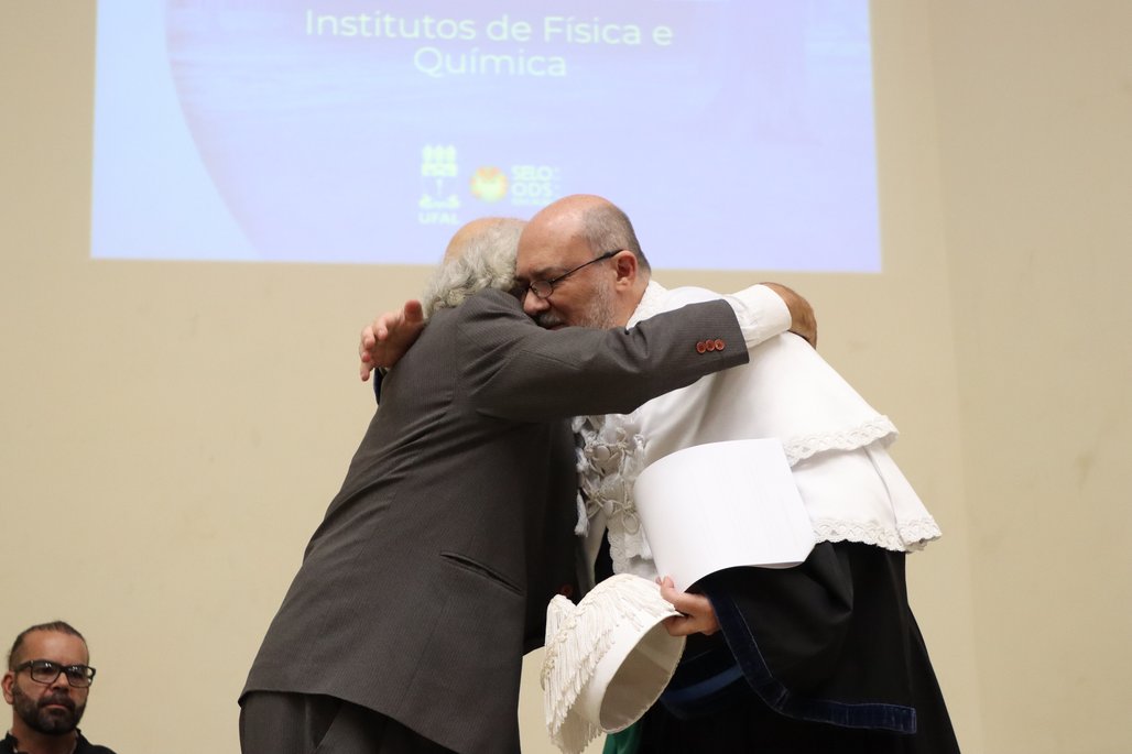 Solenidade Título Professor Emérito Instituto de Física e Química