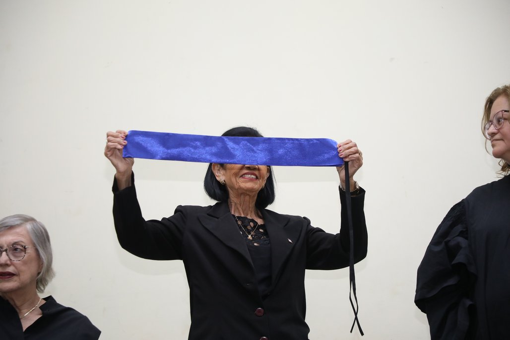 Doutor Honoris Causa \u002D Profa Cida