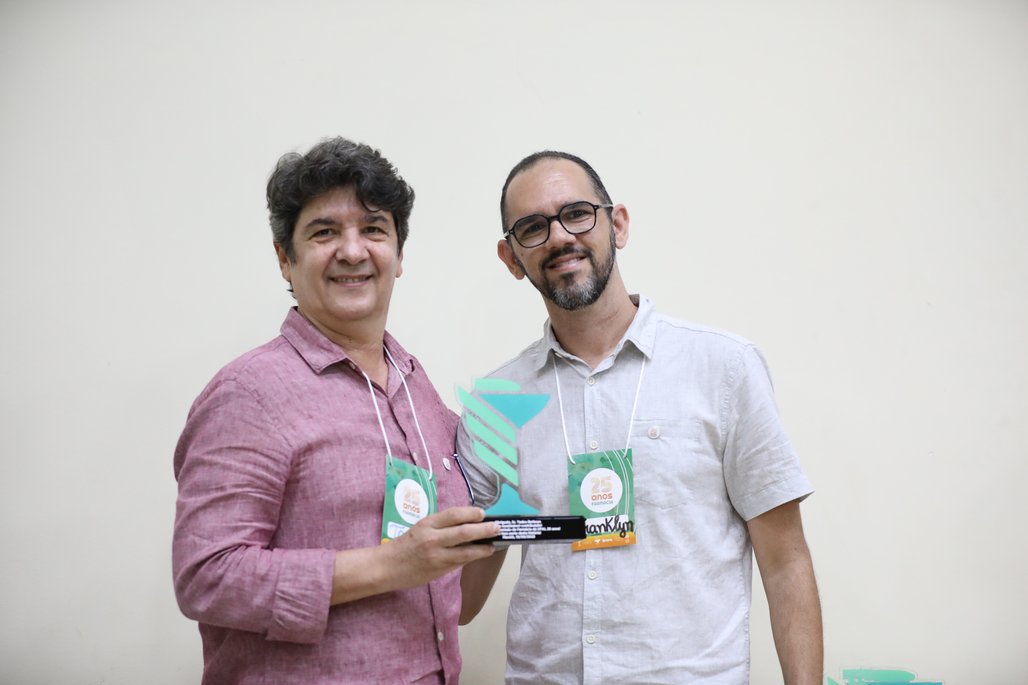 25 anos Curso Farmácia