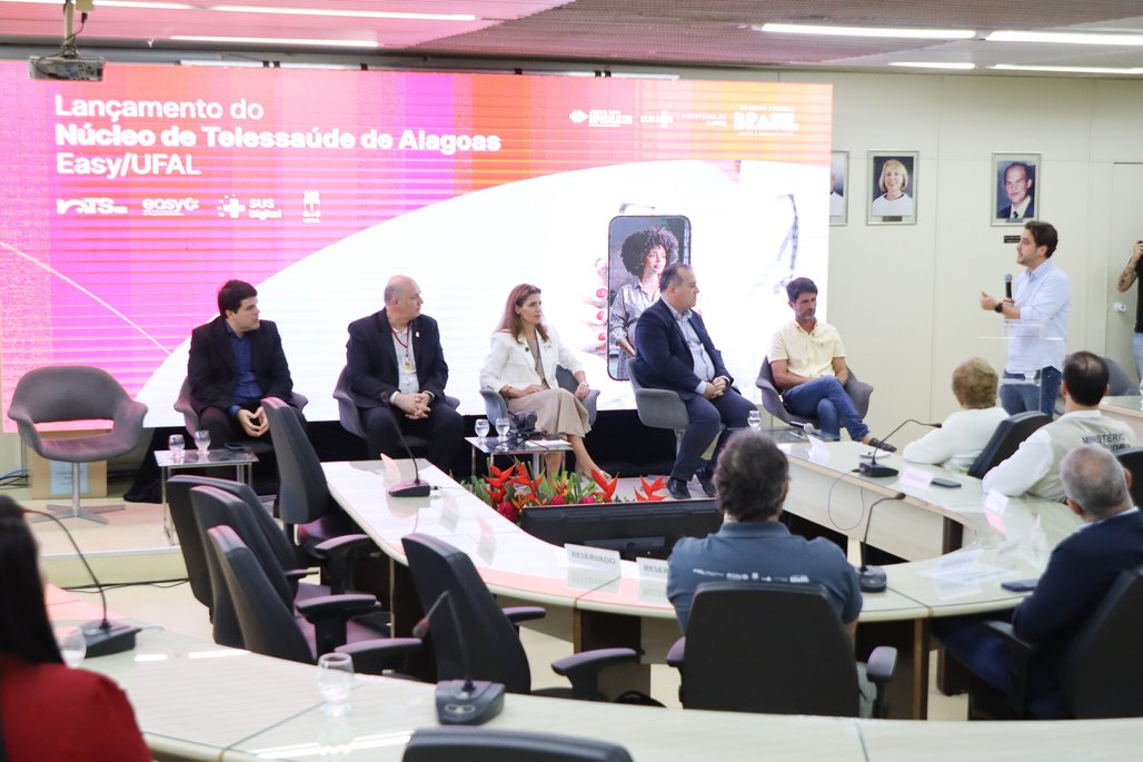 Lançamento Núcleo de Teleatendimento \u002D Easy