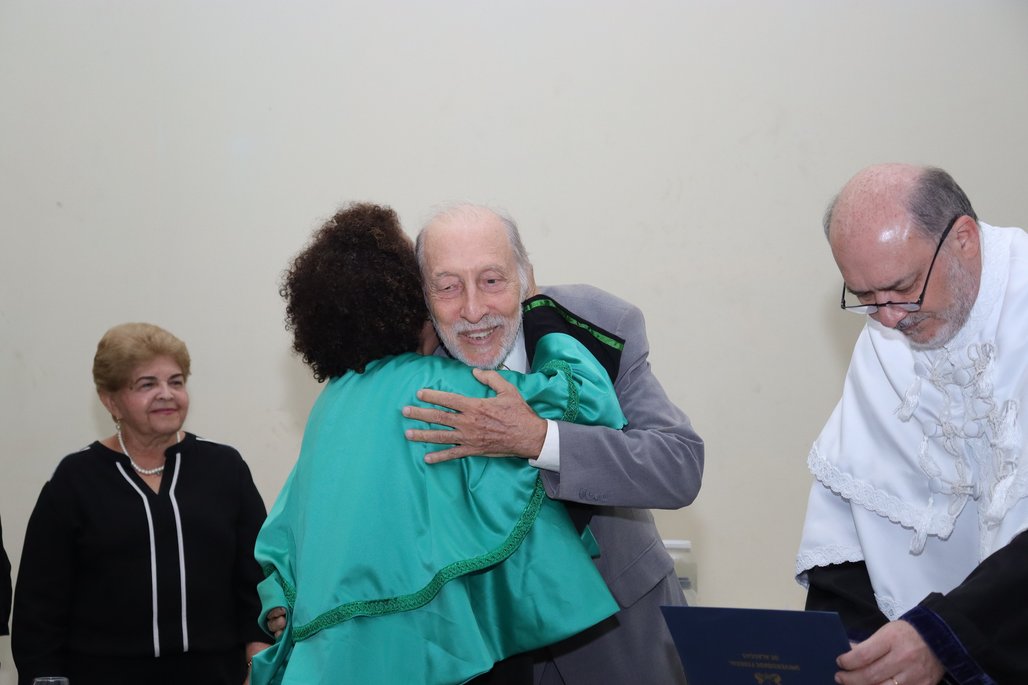Solenidade Título Professor Emérito ICBS