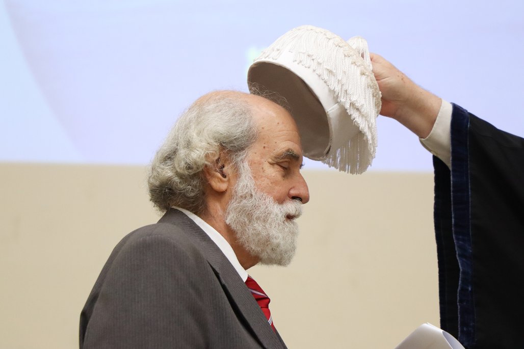 Solenidade Título Professor Emérito Instituto de Física e Química