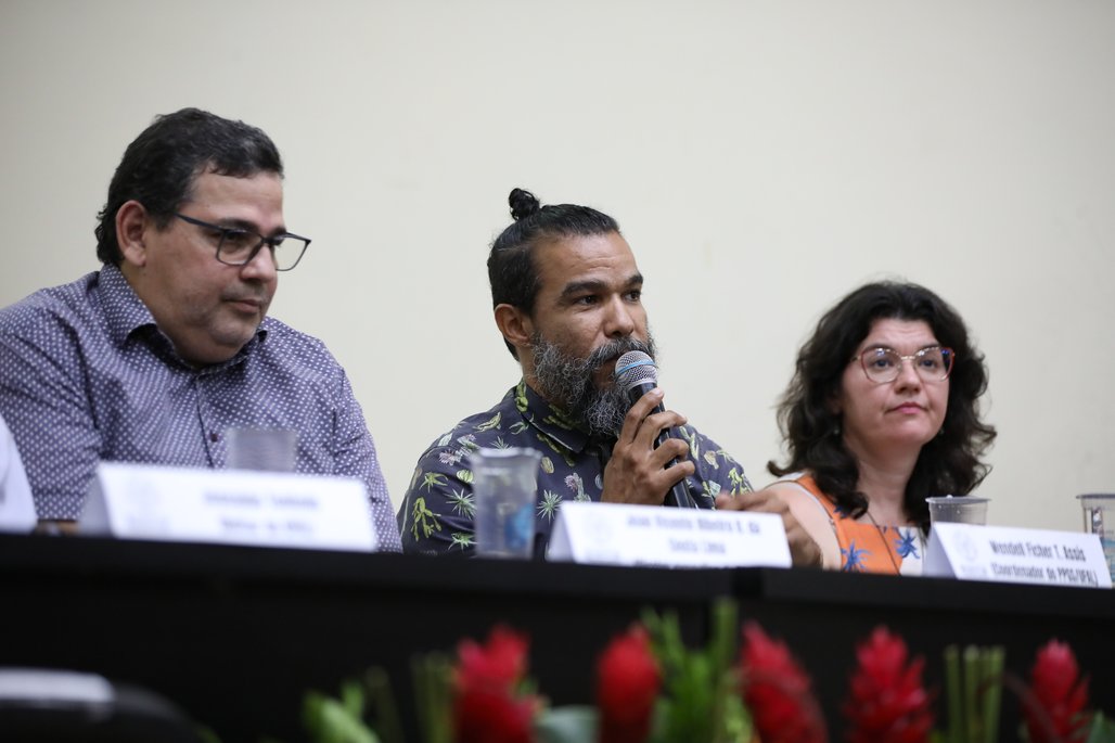 X Esocite \u002D Abertura