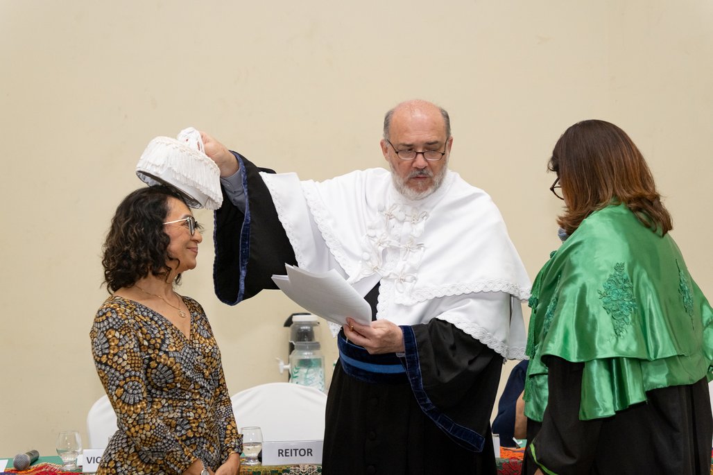 Solenidade Honoris Causa e Professoras Eméritas Enfermagem