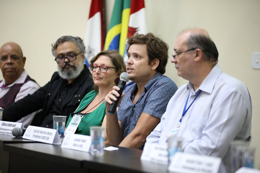 X Esocite \u002D Abertura