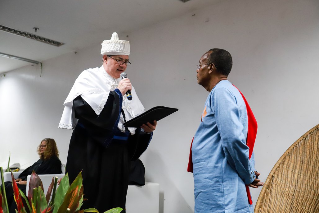 Bienal do Livro de lagoas 2025 \u002D dia 2 \u002D 01/11