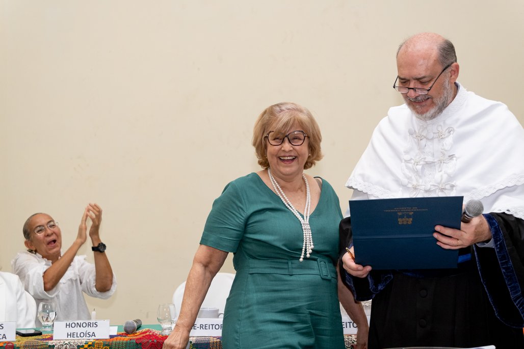 Solenidade Honoris Causa e Professoras Eméritas Enfermagem