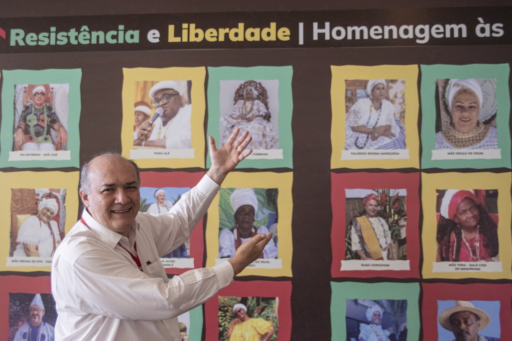 Bienal do Livro de lagoas 2025 \u002D dia 31/10 Adriano arantos