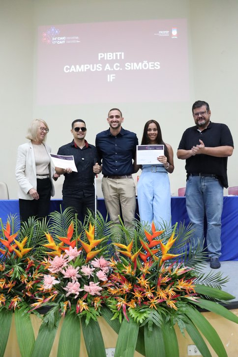 Excelência acadêmica 2025