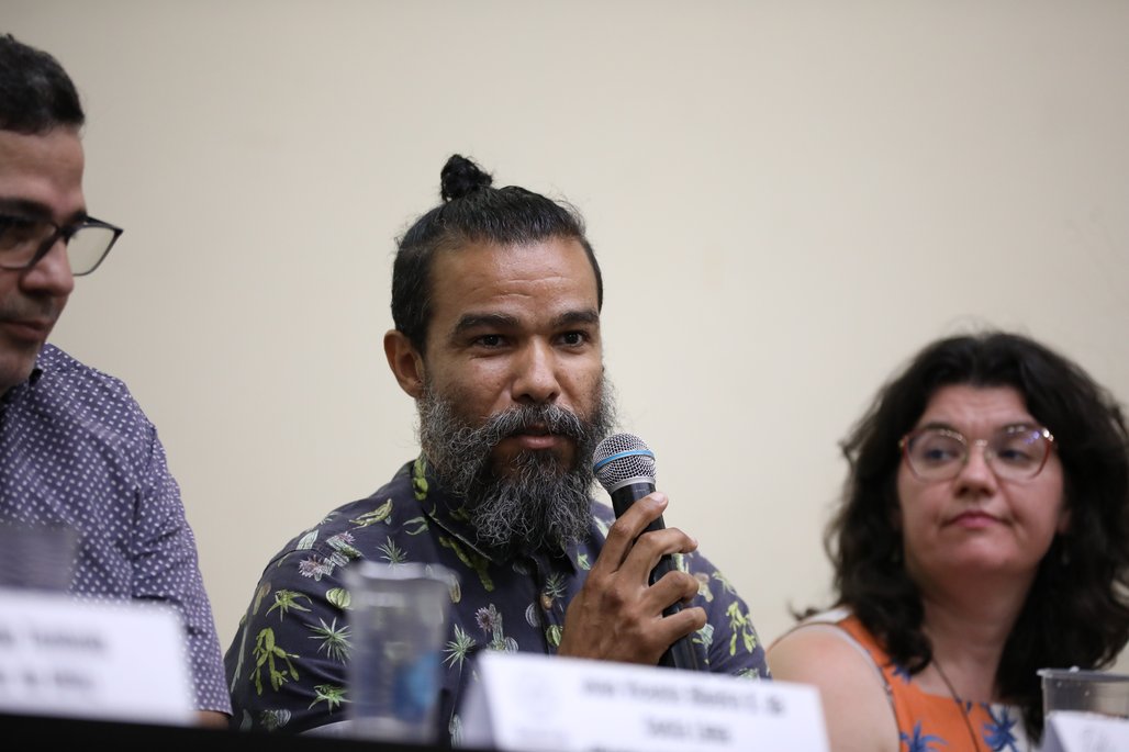 X Esocite \u002D Abertura