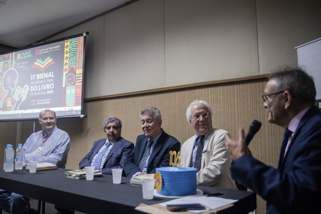 Bienal do Livro de lagoas 2025 \u002D dia 2 \u002D 01/11