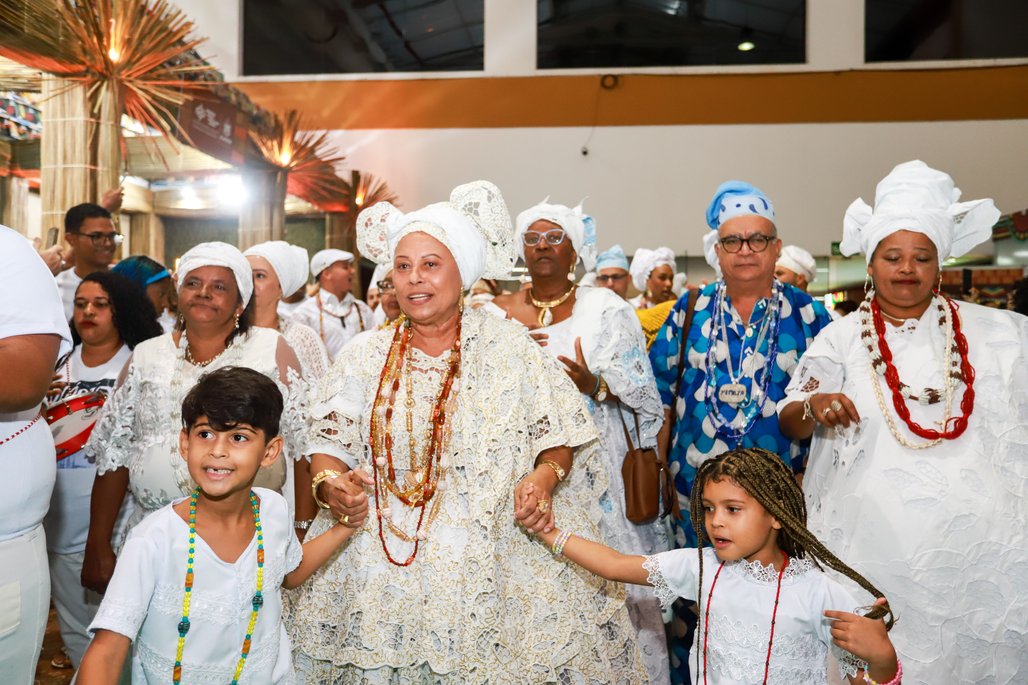 Bienal do Livro de lagoas 2025 \u002D dia 2 \u002D 01/11