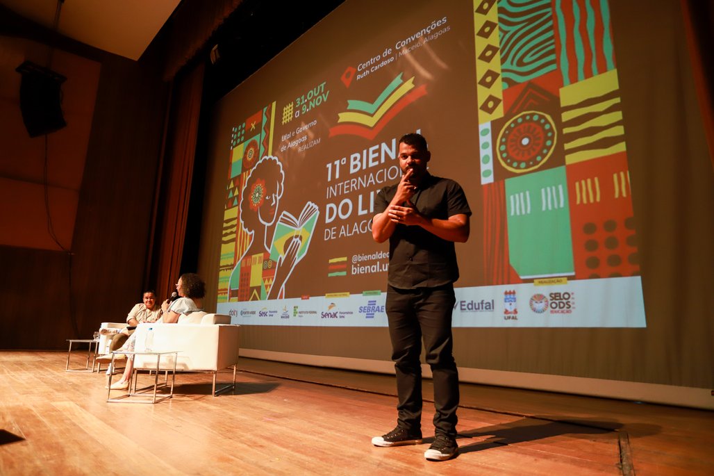 Bienal do Livro de lagoas 2025 \u002D dia 2 \u002D 01/11