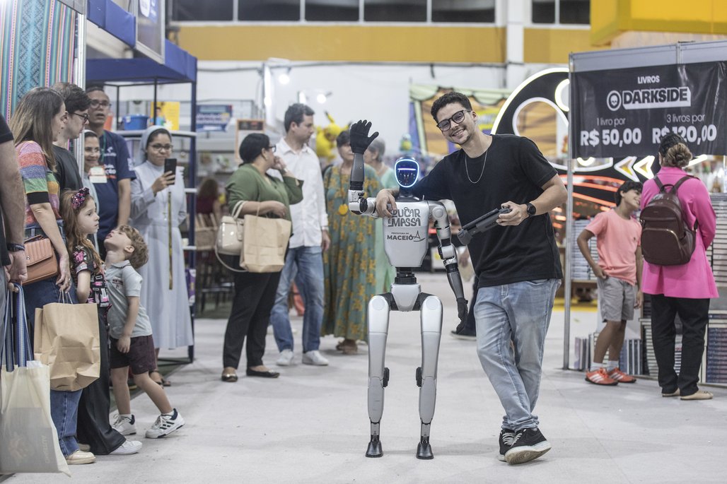 Bienal do Livro de Alagoas 2025 \u002D dia 7 \u002D 06/11