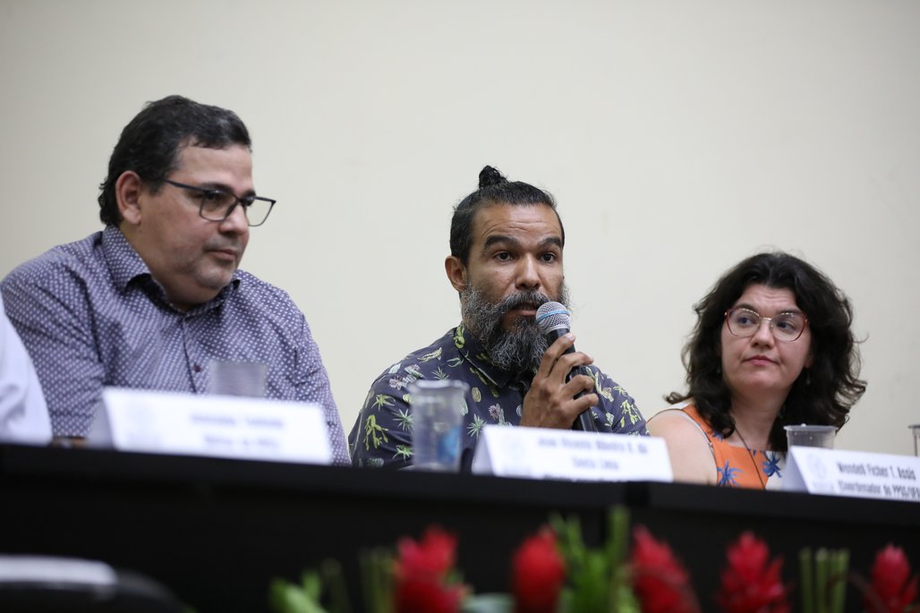 X Esocite \u002D Abertura