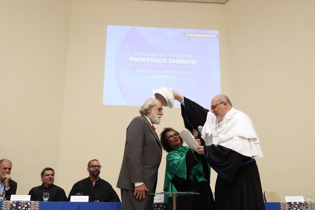 Solenidade Título Professor Emérito Instituto de Física e Química