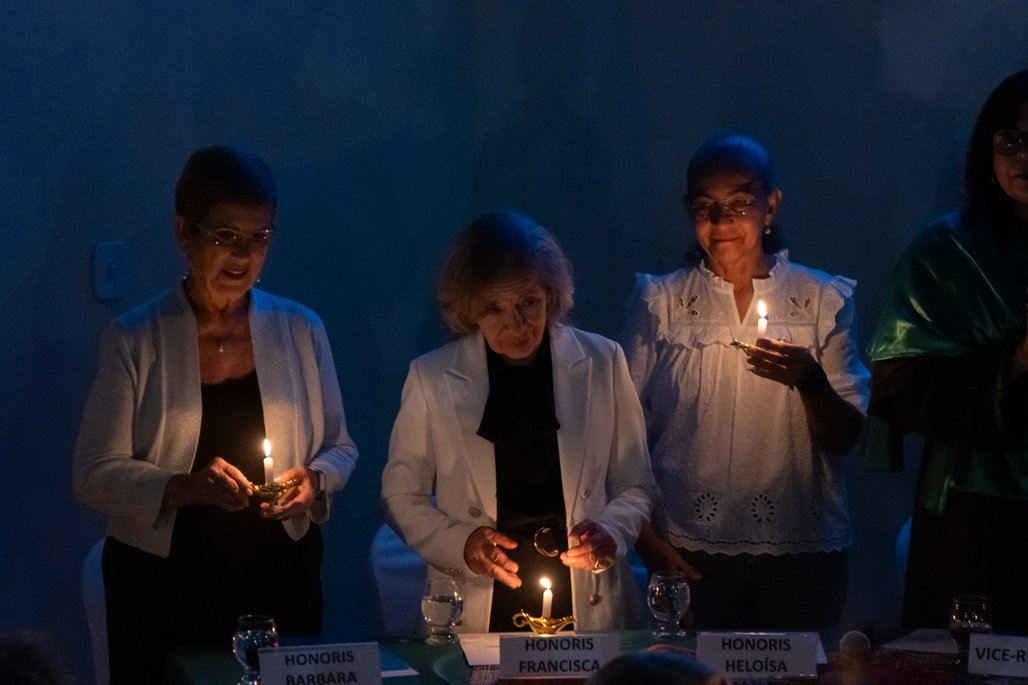 Solenidade Honoris Causa e Professoras Eméritas Enfermagem