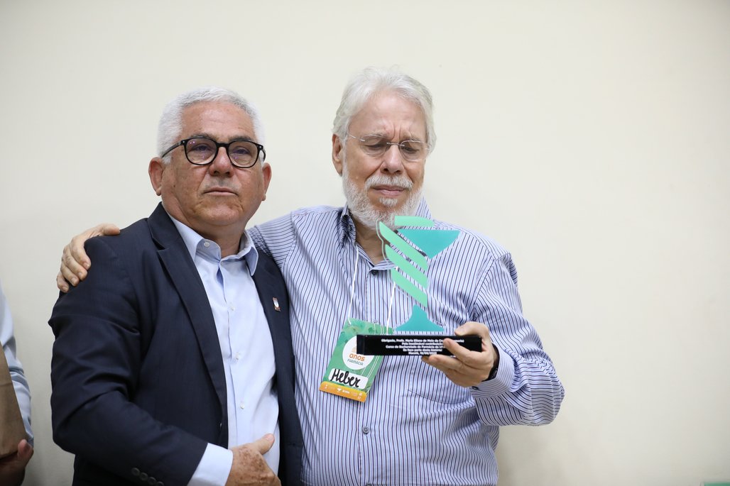 25 anos Curso Farmácia