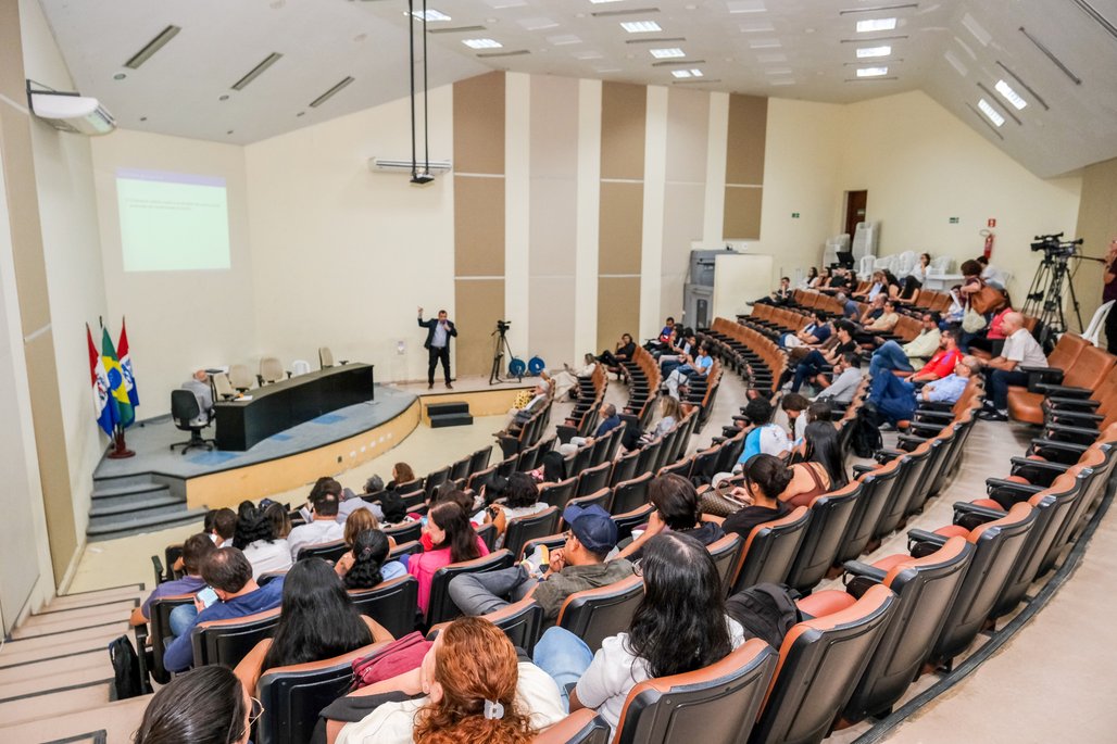 Ufal sedia diplomação de novos afiliados da Academia Brasileira de Ciências
