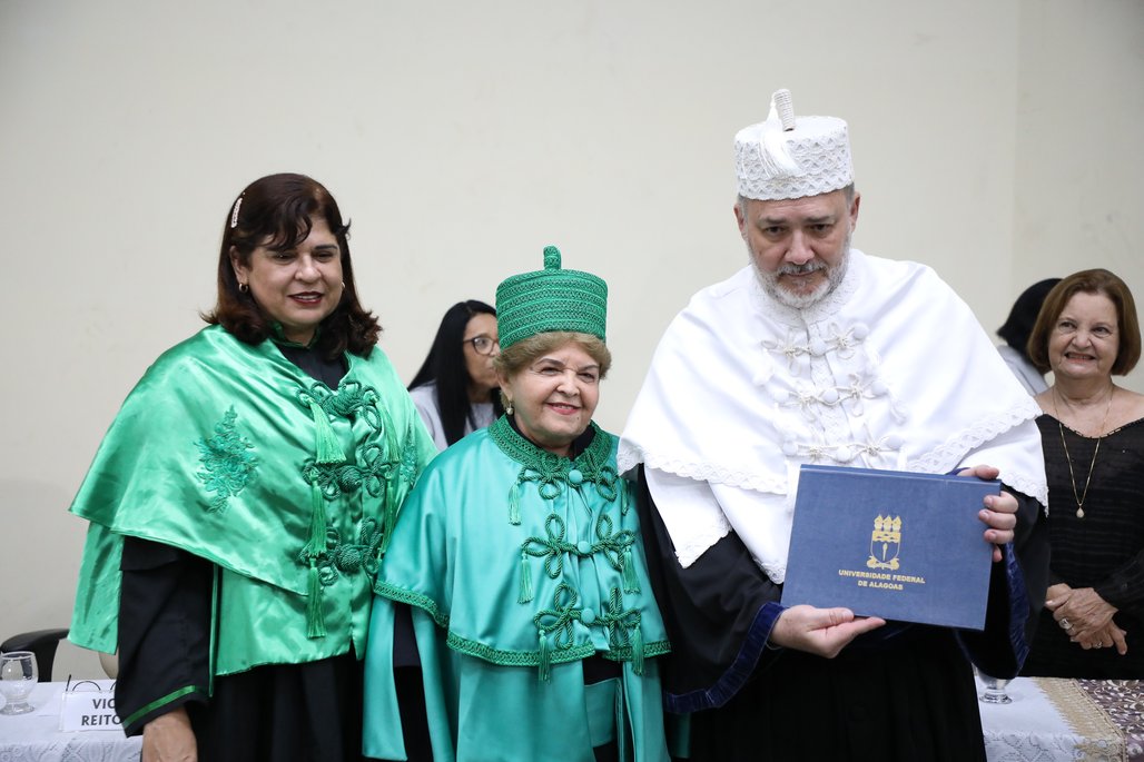 Solenidade de Honoris Causa da reitora Ana Dayse