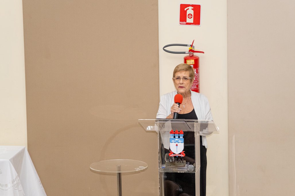 Solenidade Honoris Causa e Professoras Eméritas Enfermagem