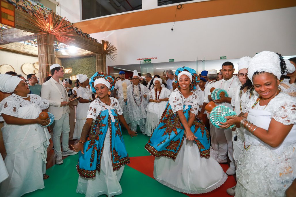 Bienal do Livro de lagoas 2025 \u002D dia 1 \u002D 31/10