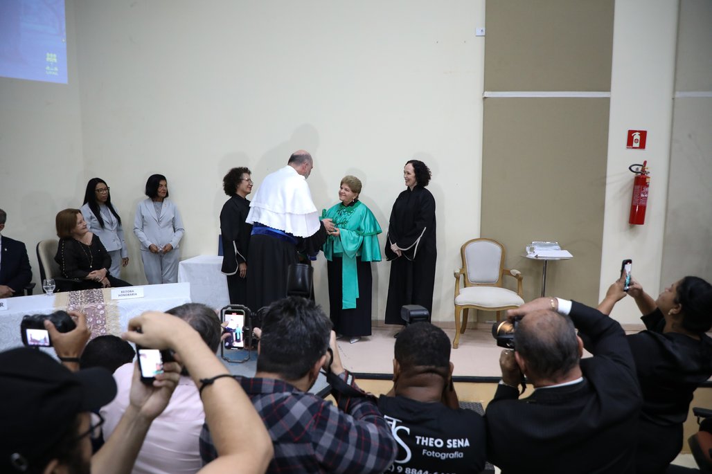 Solenidade de Honoris Causa da reitora Ana Dayse