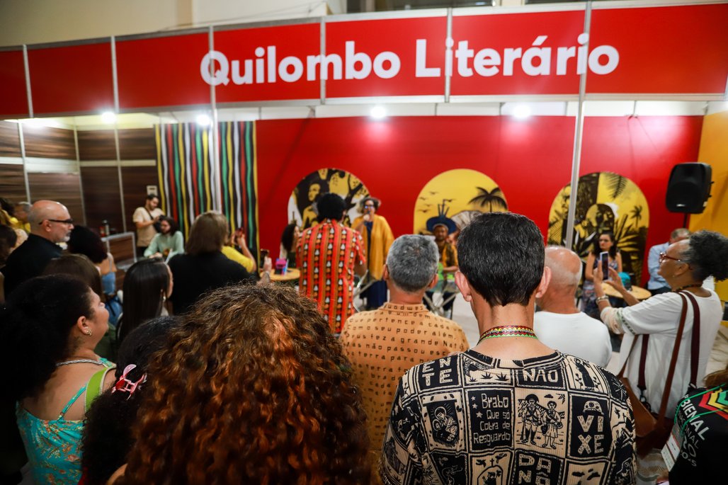 Bienal do Livro de lagoas 2025 \u002D dia 2 \u002D 01/11