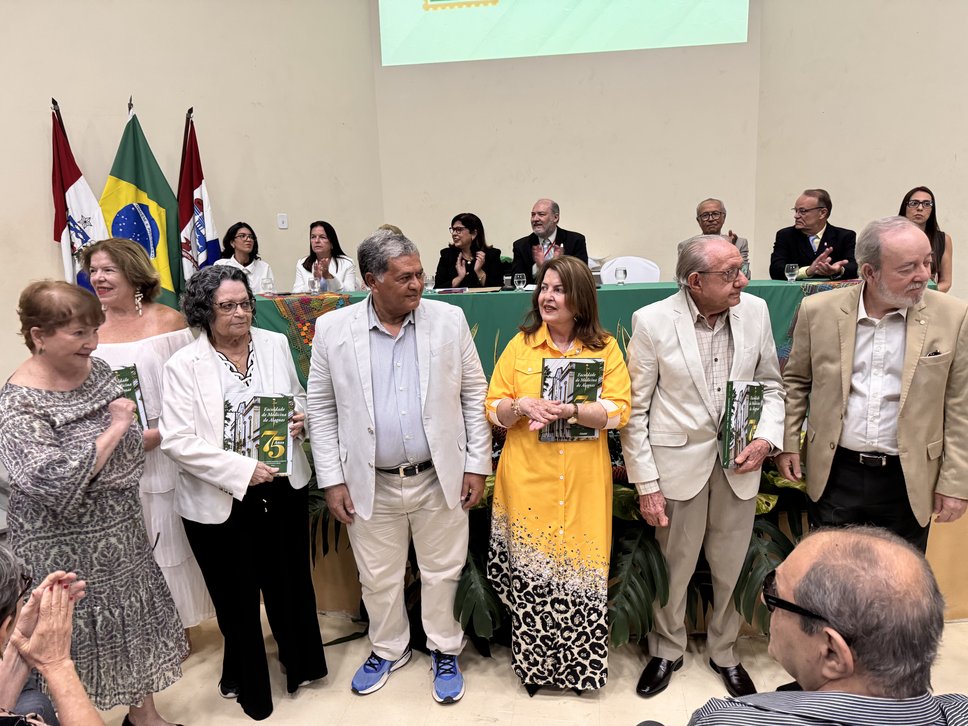 75 anos Famed