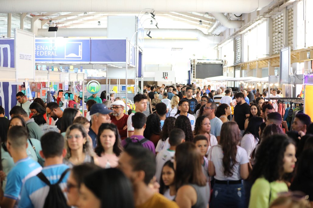 10º Bienal do Livro\u002D dia 19 de agosto