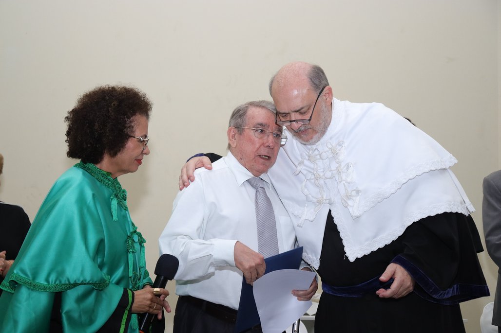 Solenidade Título Professor Emérito ICBS