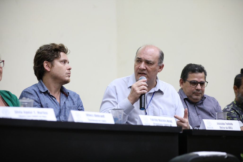 X Esocite \u002D Abertura