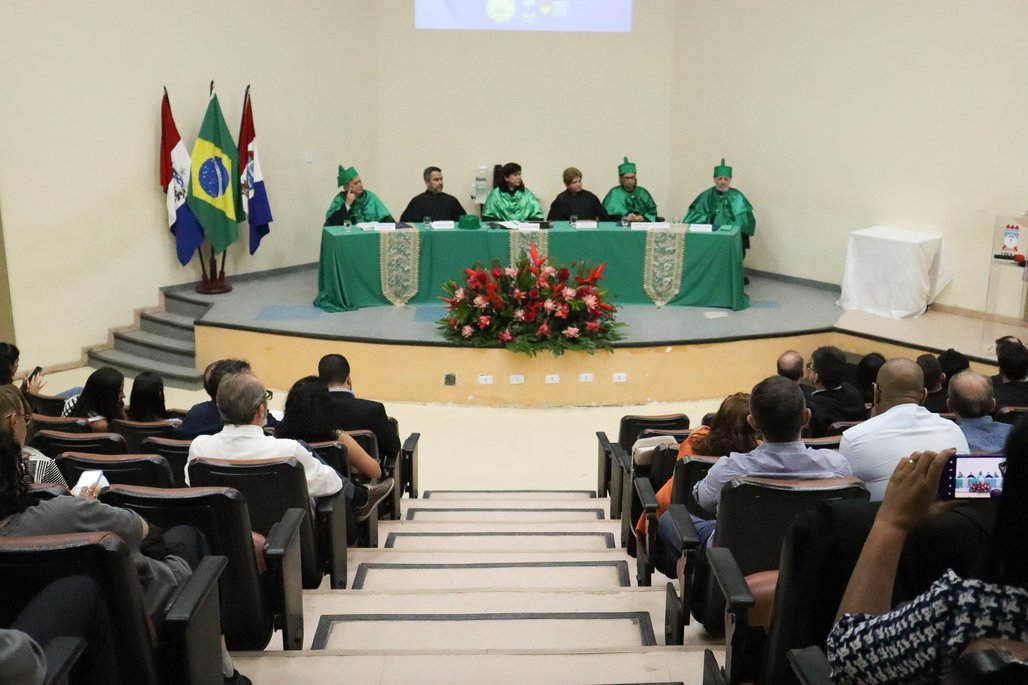 Solenidade Honoris Causa ICBS