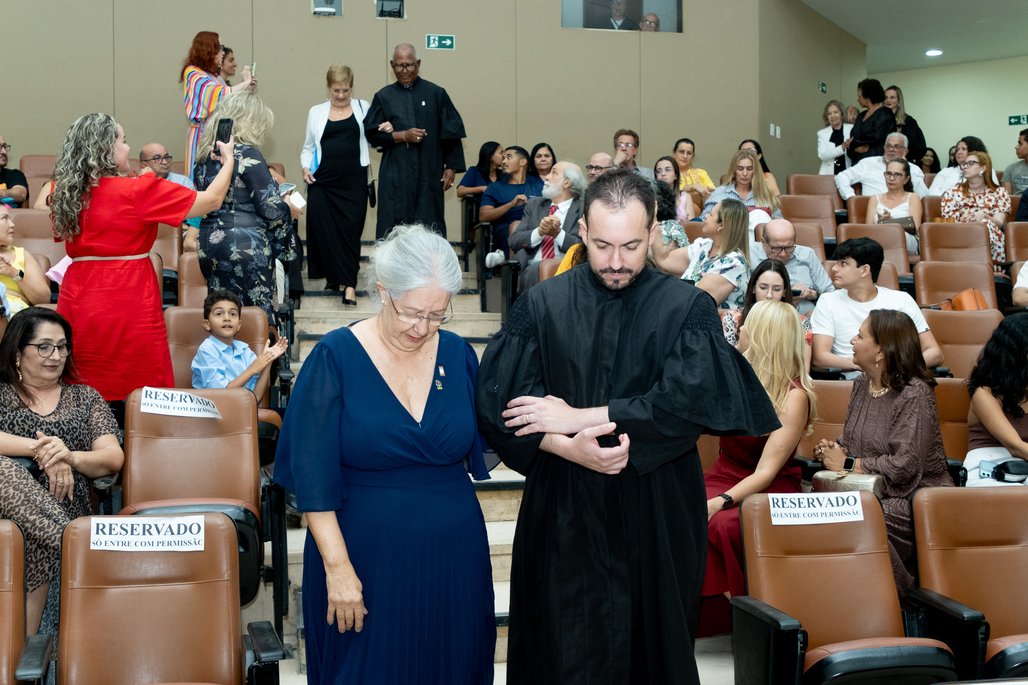 Solenidade Honoris Causa e Professoras Eméritas Enfermagem