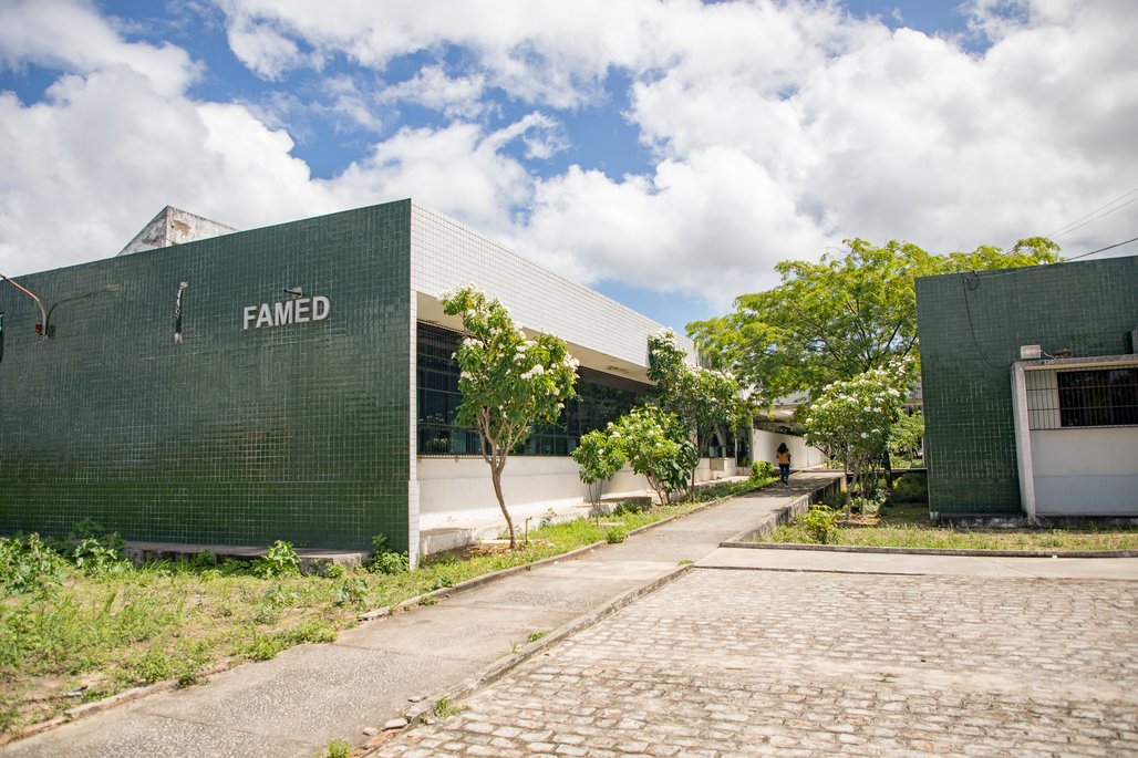 Campus A C Simões