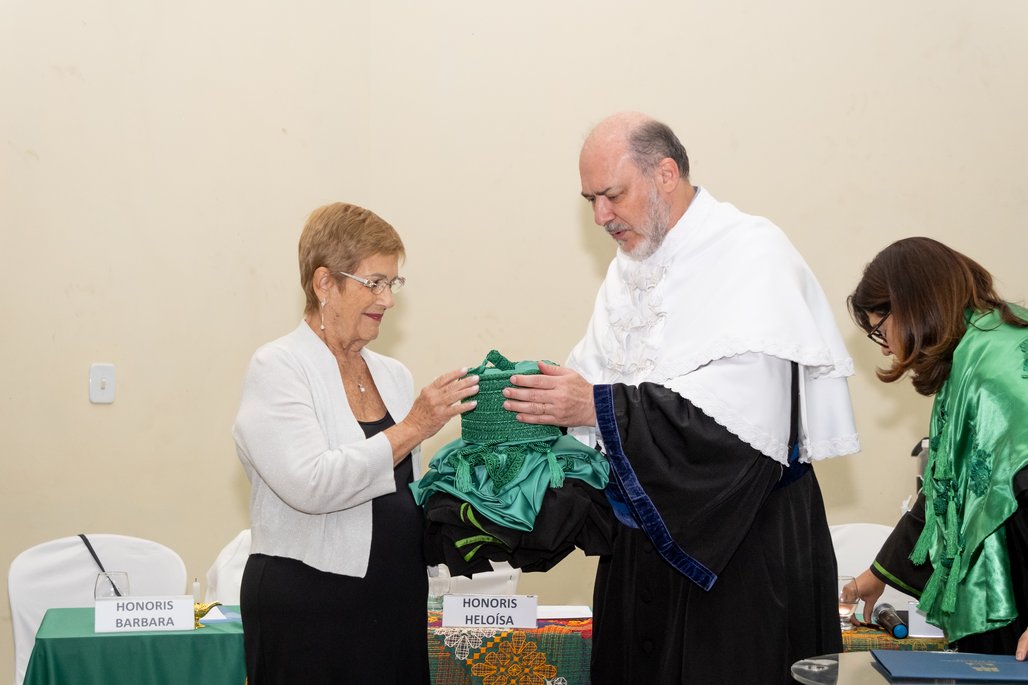 Solenidade Honoris Causa e Professoras Eméritas Enfermagem