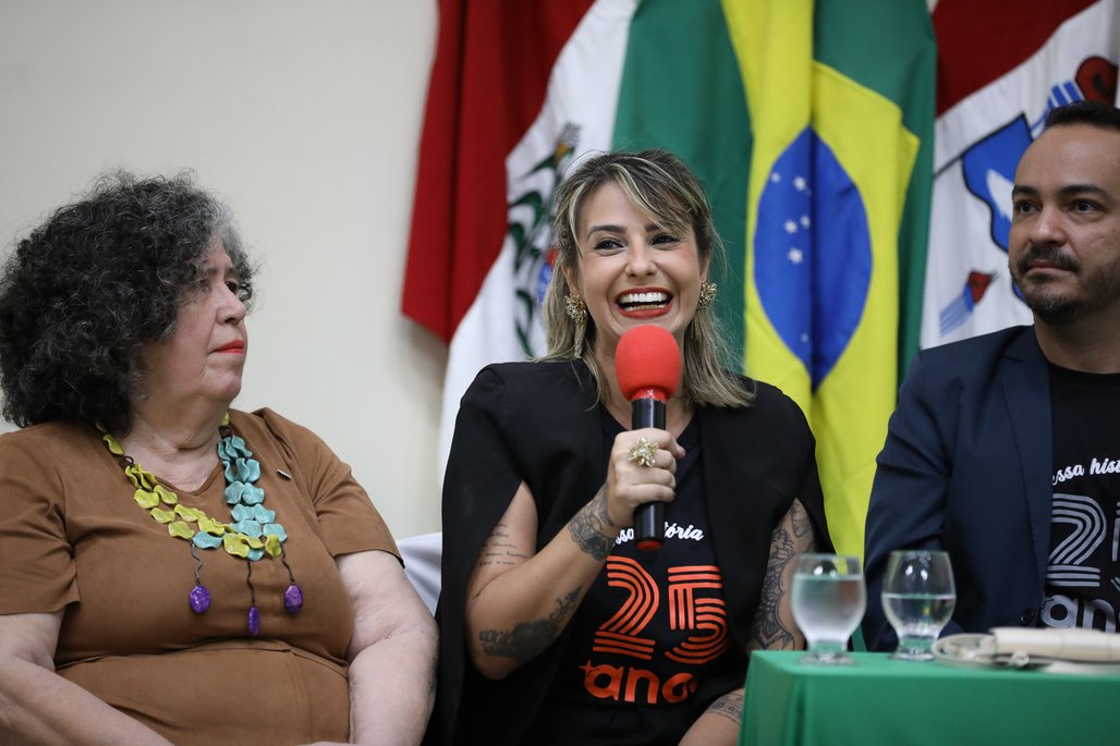 25 anos Curso Farmácia