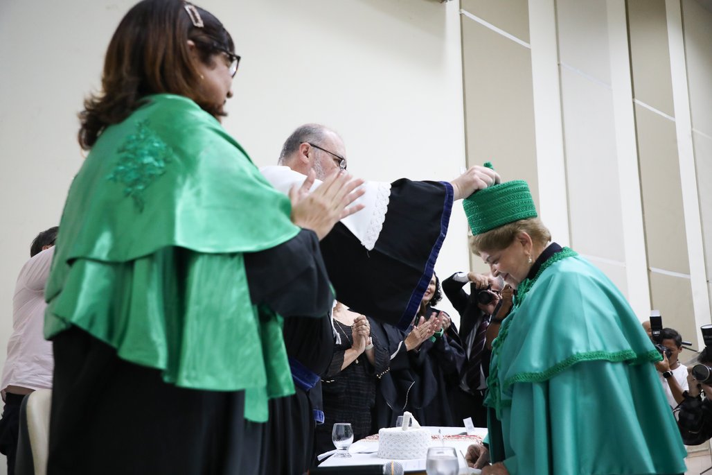 Solenidade de Honoris Causa da reitora Ana Dayse