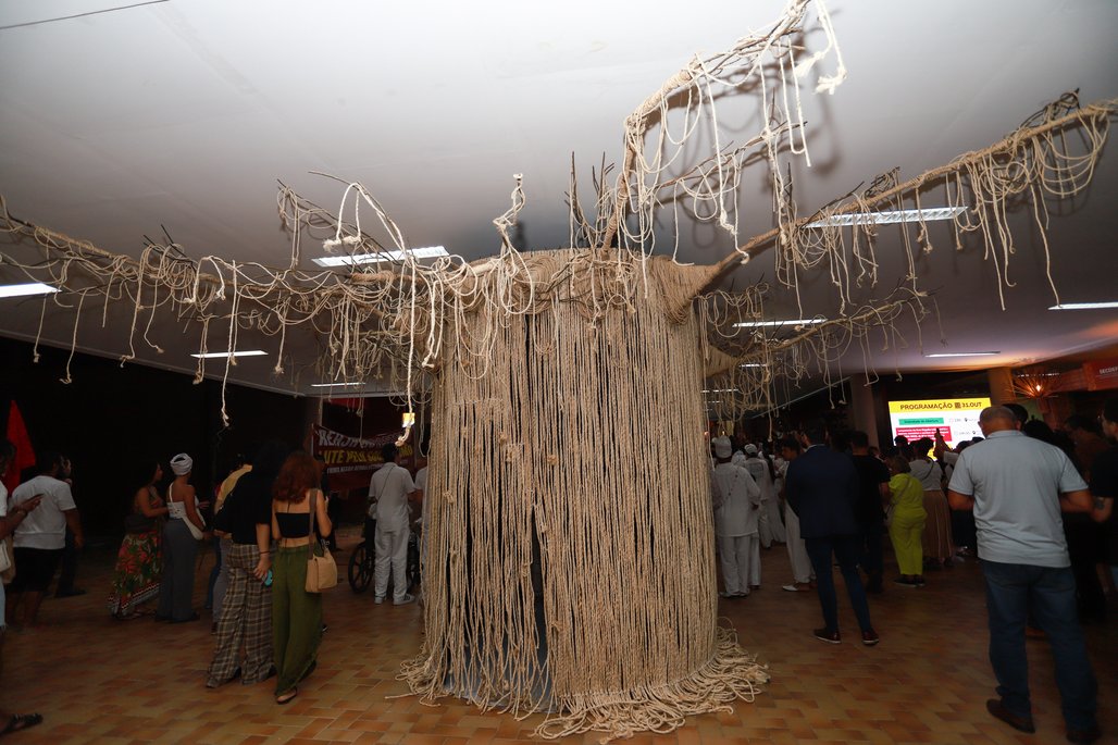 Bienal do Livro de lagoas 2025 \u002D dia 1 \u002D 31/10