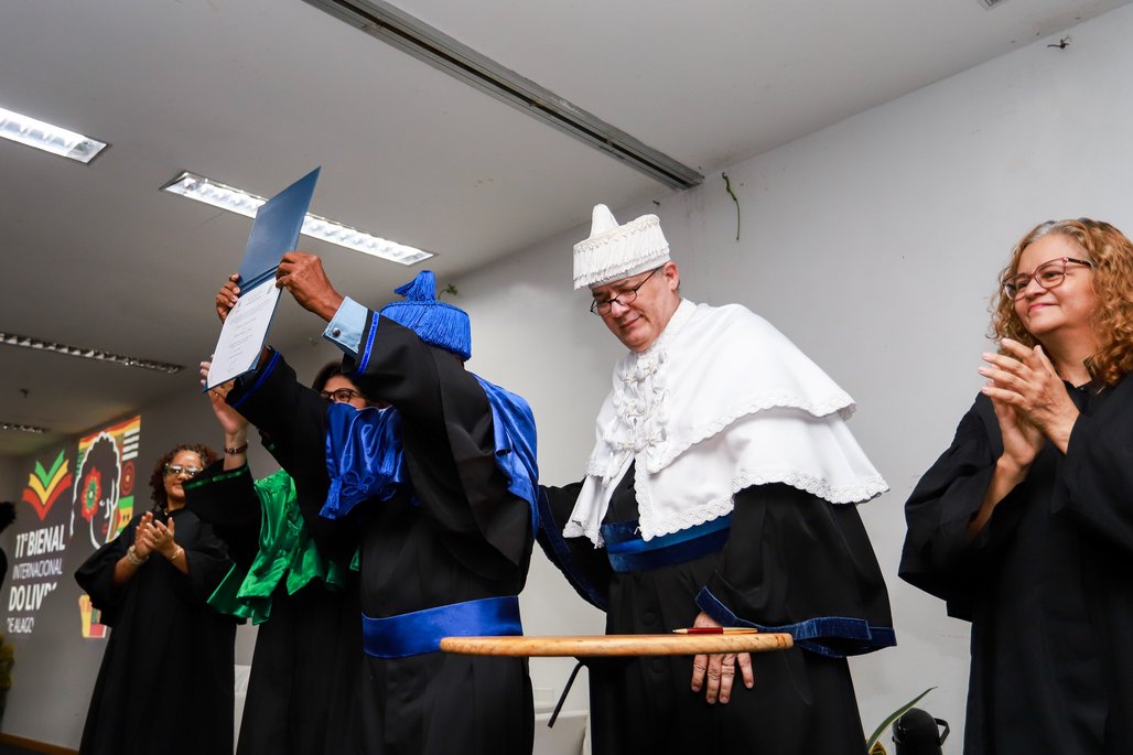 Bienal do Livro de lagoas 2025 \u002D dia 2 \u002D 01/11