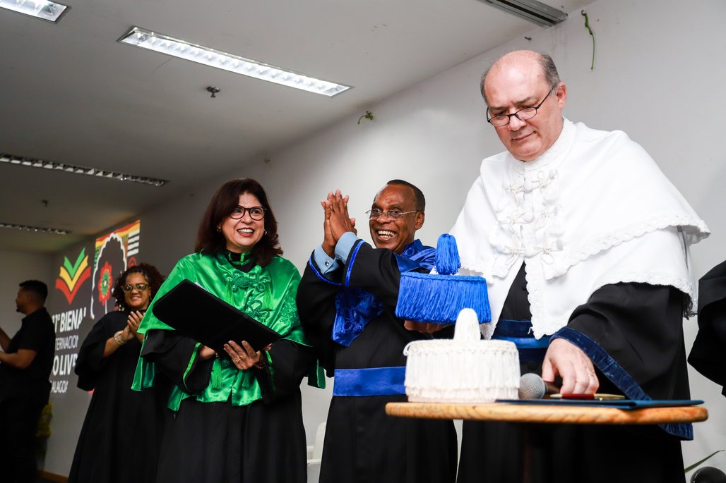 Bienal do Livro de lagoas 2025 \u002D dia 2 \u002D 01/11